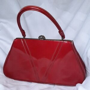 Vintage Robinson's Red Patent Purse Woven Brass Tone Clasp Purse Handbag